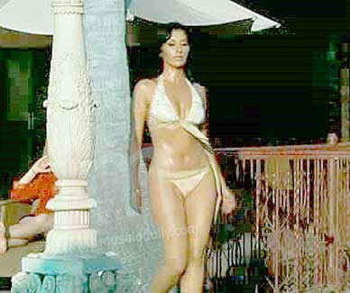 Sophie Chaudhary In Bikini Sophie Chaudhary In Bikini